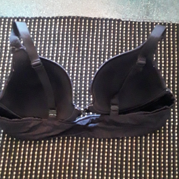 BRA - Picture 2 of 2